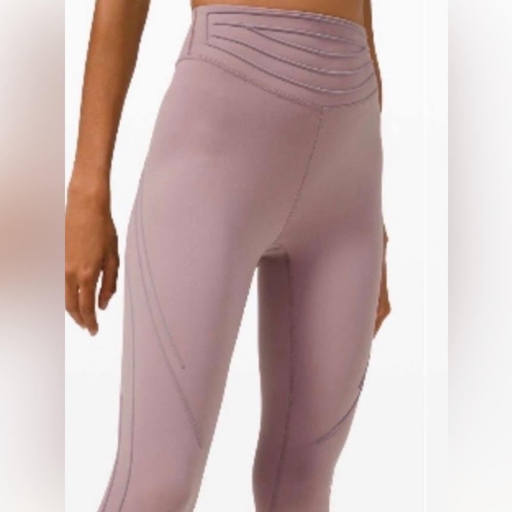 Lululemon Get In Line Super High Rise Tight size 6 - Picture 4 of 14